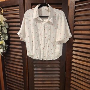 Japna White Crop Top with Lip Pattern